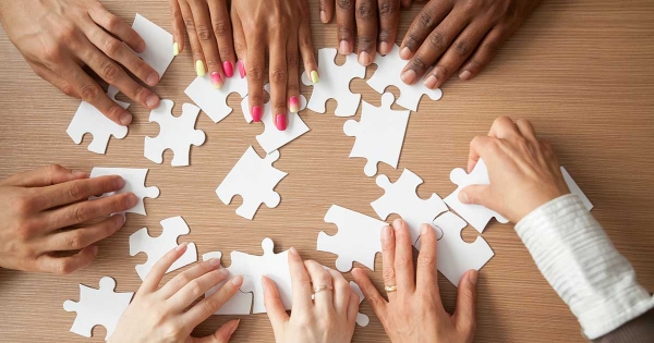 Co-Sourcing: Fostering Value Driven Business Collaborations Co-Sourcing: Fostering Value Driven Business Collaborations