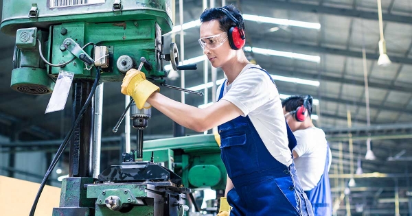 Envisioning a Safer Workplace with Predictive Analytics Envisioning a Safer Workplace with Predictive Analytics