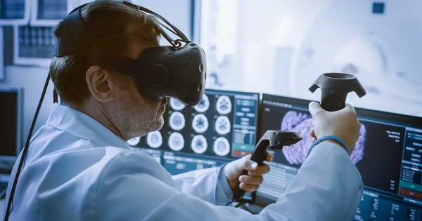 Restructuring Healthcare Delivery with Mobility and AR Restructuring Healthcare Delivery with Mobility and AR