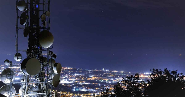 SDN and NFV Software Frameworks—The Answer to Staying 5G Ready SDN and NFV Software Frameworks—The Answer to Staying 5G Ready