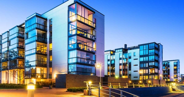 Smart Buildings & Campuses: The Digital Renaissance of Workplaces Smart Buildings & Campuses: The Digital Renaissance of Workplaces