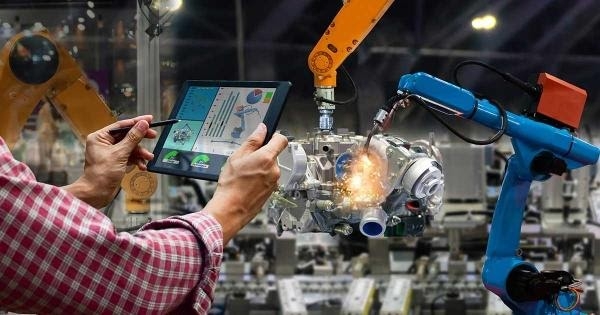 The importance of the right blend of Engineering and IT in managing PLM to maximise efficiency of new product development Industry 4.NOW - The importance of the right blend of Engineering and IT in managing PLM to maximise efficiency of new product development